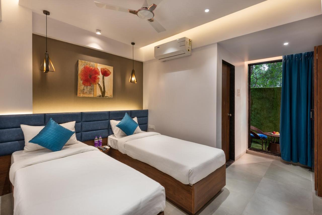Paramount Riverfront Resort & Spa, Karjat Buitenkant foto