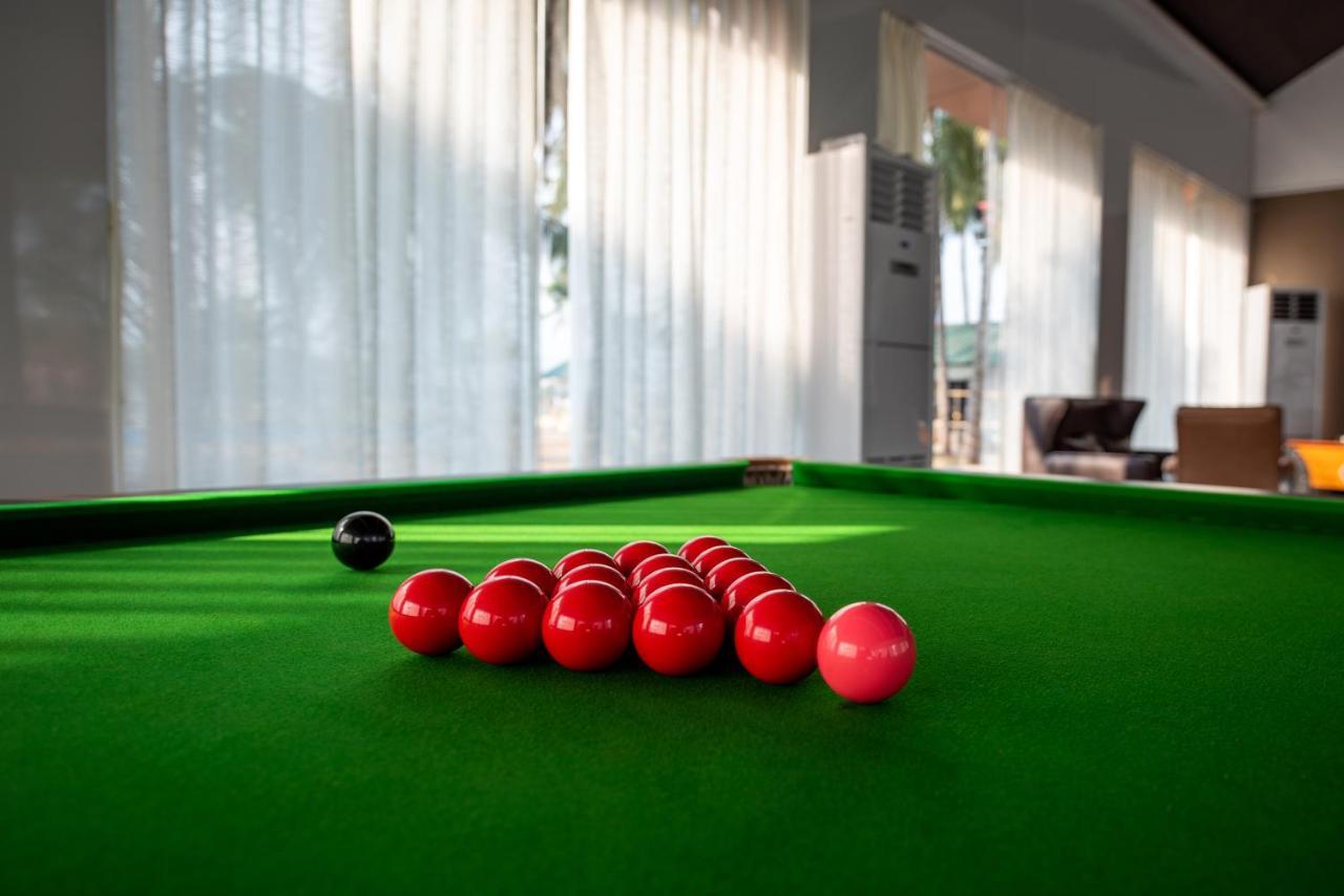 Paramount Riverfront Resort & Spa, Karjat Buitenkant foto