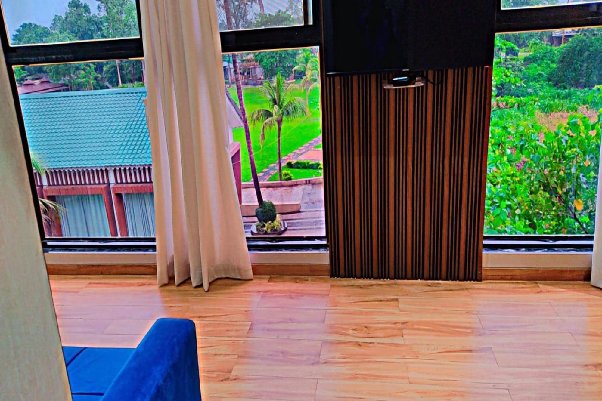 Paramount Riverfront Resort & Spa, Karjat Buitenkant foto
